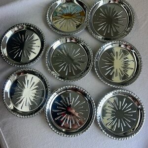 EUC Irvanware set of eight vintage metal 4 inch round coasters